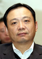 薛  峰