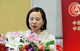 中国房产信息集团土地咨询运营中心总经理李敏珠
